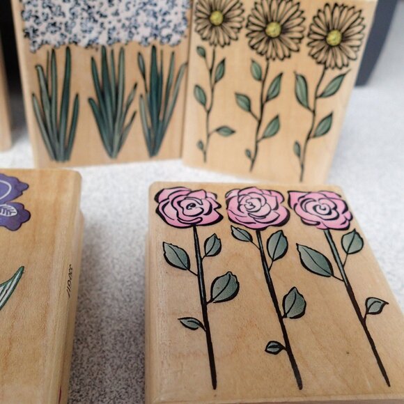 Set of 7 Flower Stampers - Picture 3 of 4